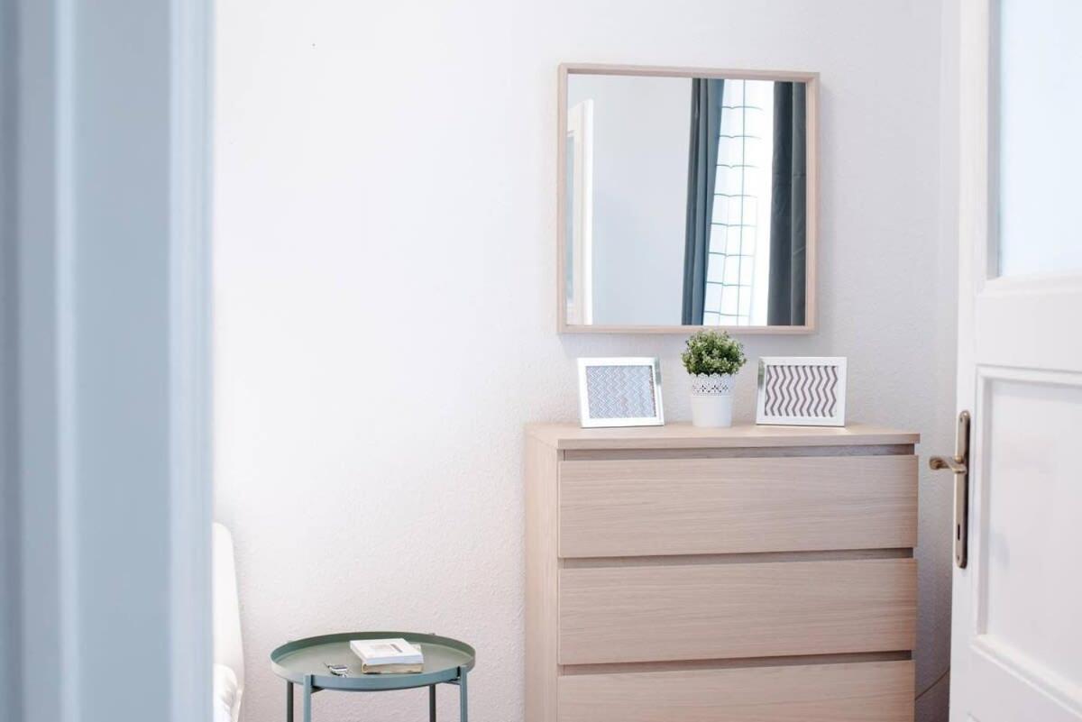 Excellent Location Lovely With Ac Apartamento Budapeste