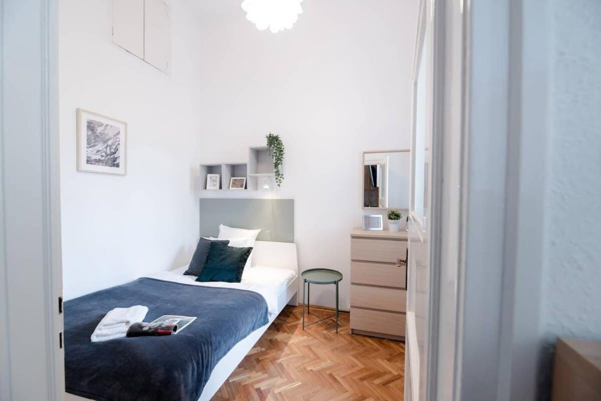 Apartamento Excellent Location Lovely With Ac Budapeste