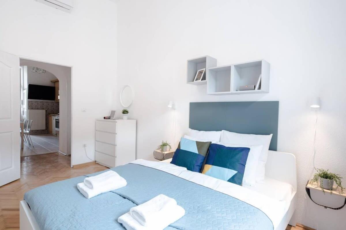 Apartamento Excellent Location Lovely With Ac Budapeste