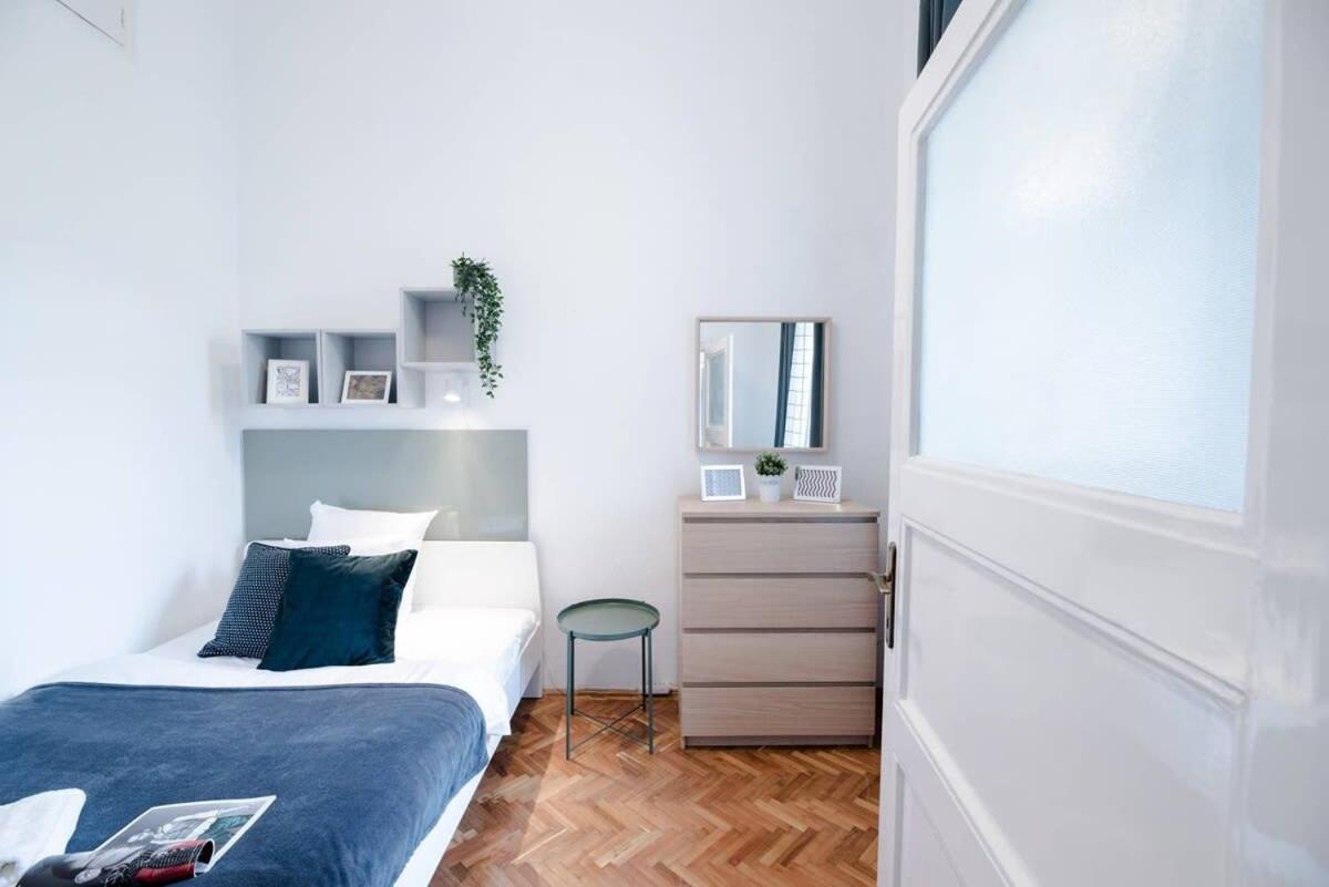 Excellent Location Lovely With Ac Apartamento Budapeste